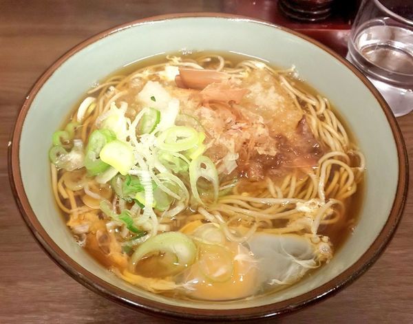 「おろしそば+生卵」@船堀そば 文殊の写真