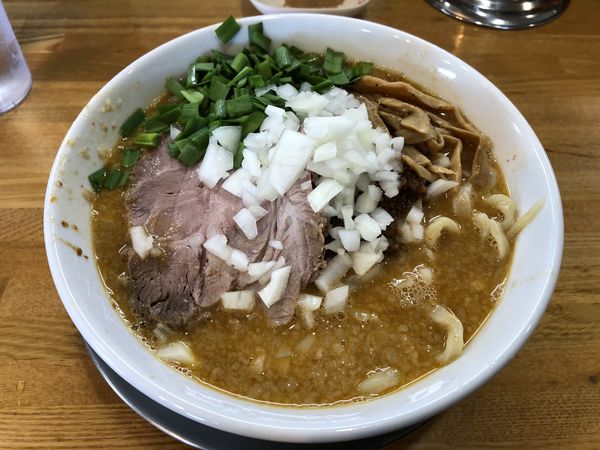 「中華そば台湾味噌大盛り中脂魚粉」@中華そば136の写真