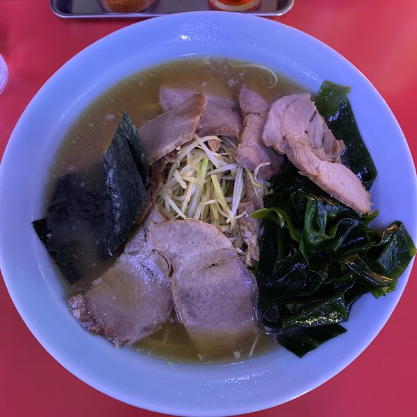 「ねぎチャーシューメン1000円＋わかめ100円。」@ラーメンショップ 当麻店の写真