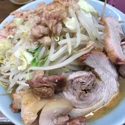 ラーメン、200g、豚増し、ヤサイ、ニンニク、アブラ