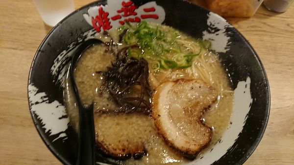 「醤油とんこつラーメン」@本格らーめん 唯一無二の写真
