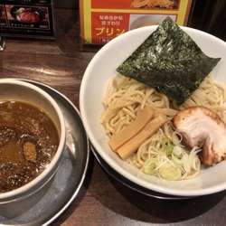 濃厚魚介つけ麺 大盛り無料