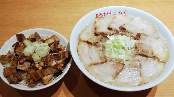 「會津山塩チャーシュー麺＋背脂＋炙りチャーシュー丼」@會津 喜多方らーめん 愛絆の写真