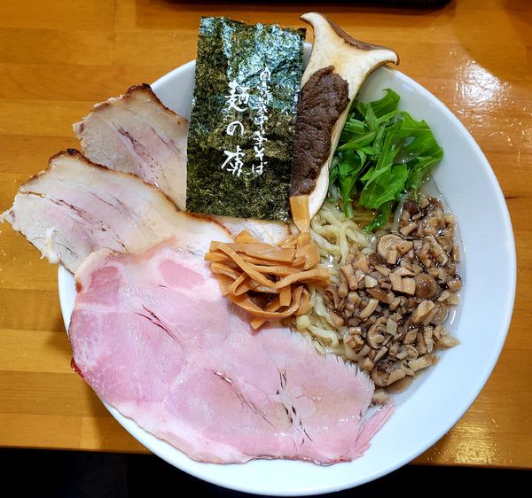 「秋の虜(きのこ)」@自家製中華そば 麺の虜の写真