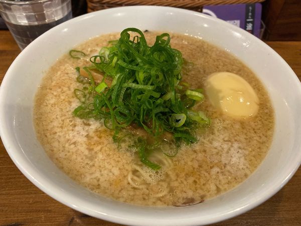 「ラーメン+味玉」@らーめん一途の写真