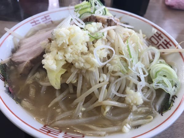 「仁G郎ラーメン・ﾆﾝﾆｸﾏｼ500円(オープン記念価格)」@麺や飯や 仁の写真