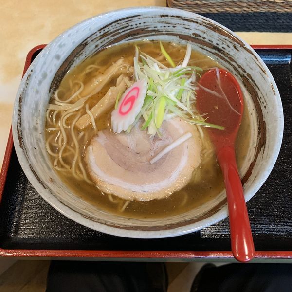 あごだしらーめん