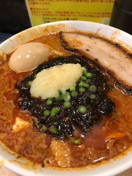 「ブラックラーメン」@まっちゃんラーメン 一筋 葛飾立石本店の写真