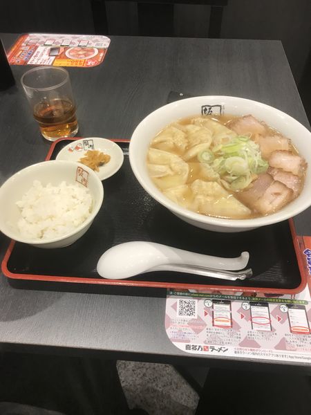 「喜多方わんたんラーメン　大盛り」@喜多方ラーメン 坂内 戸塚店の写真