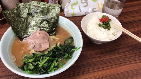 「ラーメン」@横浜ラーメン 武蔵家 大山店の写真