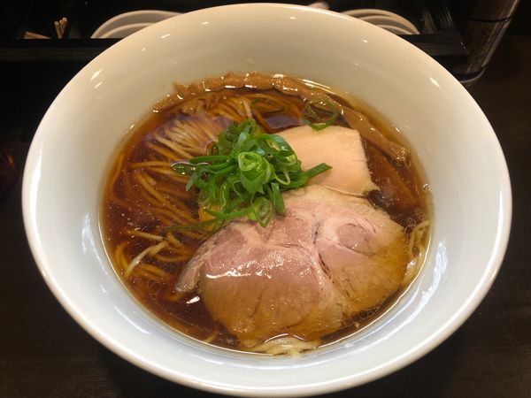 「らぁ麺 醤油 850円」@らぁ麺 すぎ本の写真