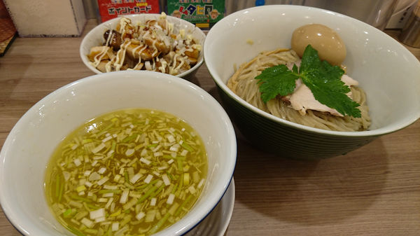 「塩つけそば+味玉+大盛り+チャーシュー丼」@中華そば ムタヒロ 拝島駅店の写真