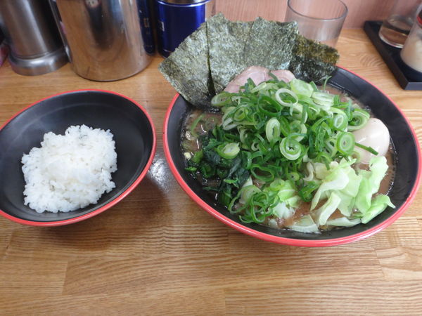 「全部のせラーメン（1000円）半ライス（無料）」@麺家 紫極の写真
