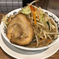 野郎ラーメン 830円＋パンチ汁濃いめ