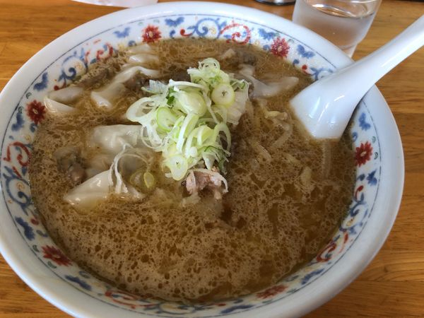「味噌ワンタン麺1000＋税」@らーめん 大雅の写真