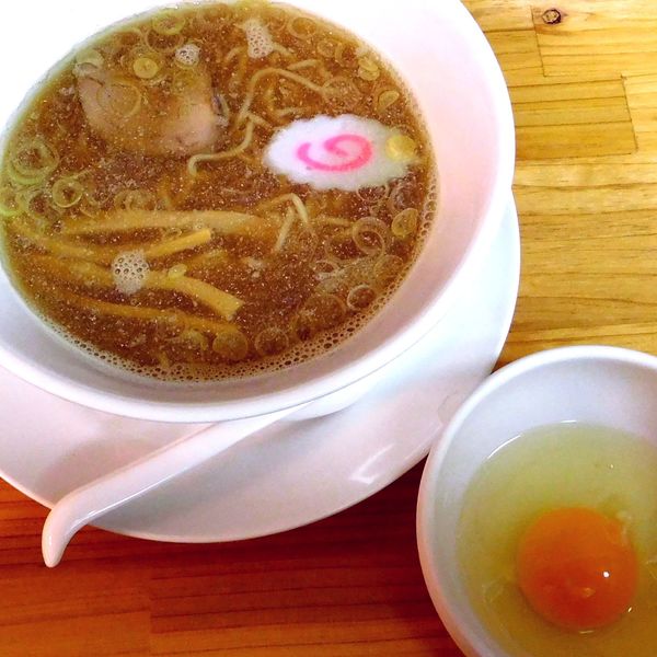 「中華麺 小(650円)+生たまご(50円)」@相模 大勝軒の写真