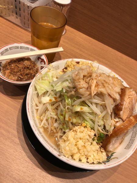 「小ラーメン¥730 カス脂¥50」@豚山 上野店の写真