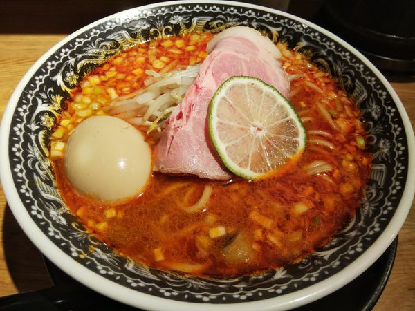 「【限定】海老拉麺　＋味付け玉子（サービス券）」@麺肴 ひづきの写真