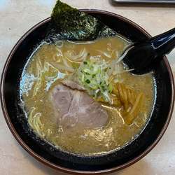 ラーメン700円