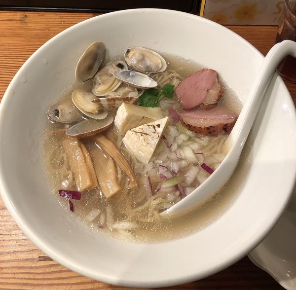 「【12月限定】鯏と鴨の塩らぁ麺1100円」@らぁ麺屋 つなぎの写真