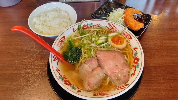 「牛骨ラーメン７００円(時間限定）」@支那そば 元祖 諸江店の写真