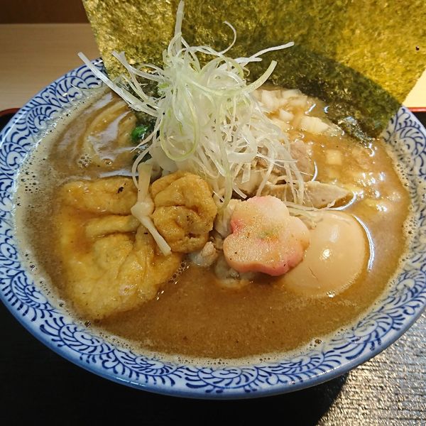 「鶴嶺峰らー麺 特製トッピング」@らー麺土俵 鶴嶺峰の写真