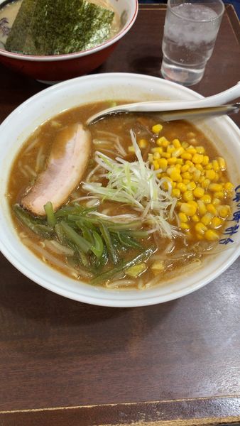 「味噌コーンラーメン」@味の時計台 上野店の写真