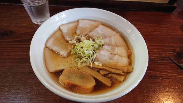 「肉そば950」@支那そば やっちゃんちの写真