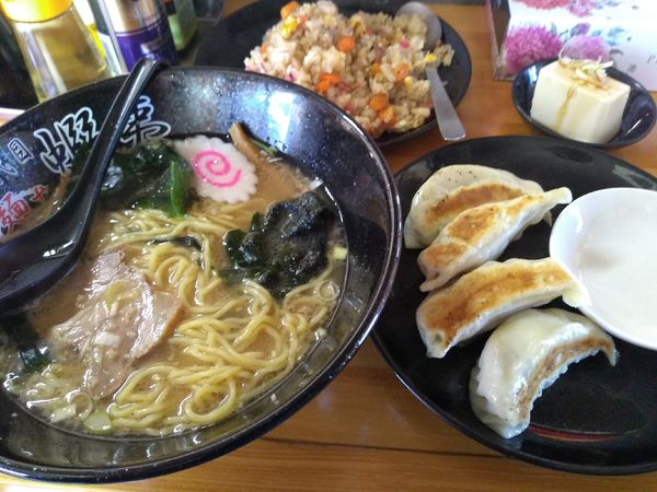 「チャーハンセット (しょう油ラーメン) 1100円」@五代目麺や蝦夷の写真