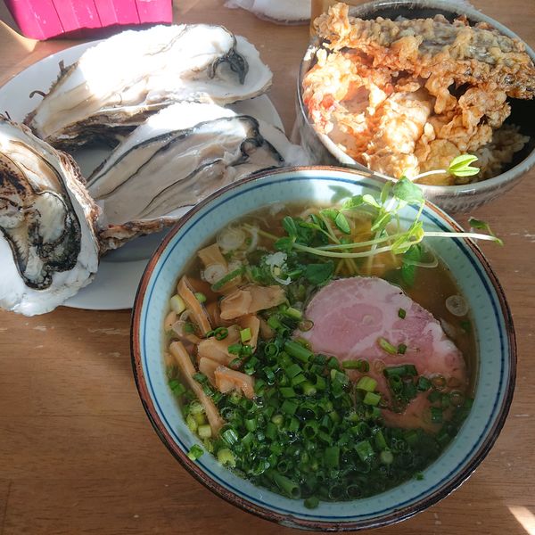 「限定 活大殻牡蠣 青三種干し牡蠣蕎麦S3000円他」@MENYA 食い味の道有楽の写真