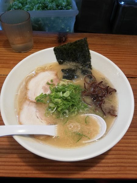 「ラーメン　固さ普通　650円」@博多濃麻呂 二子玉川店の写真