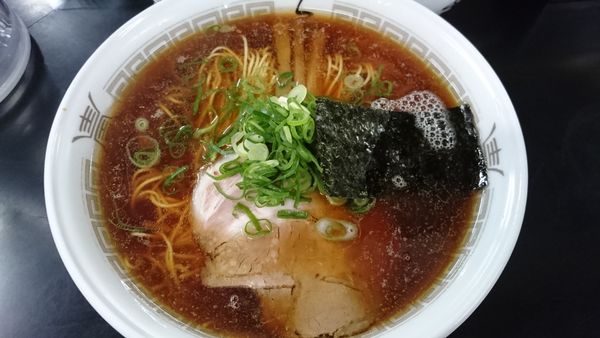 「醤油らーめん」@麺処 ら塾の写真