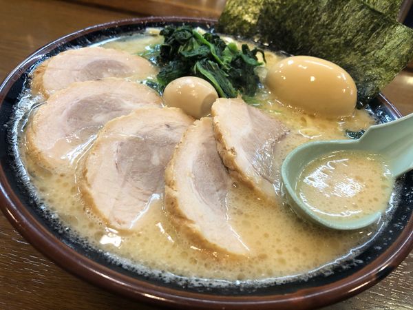「チャーシューメン大」@横浜家系ラーメンとりとんの写真