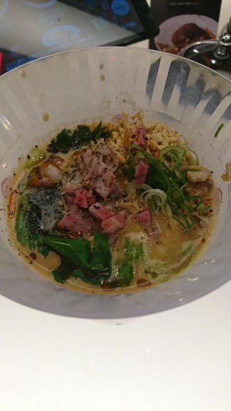 「牛とろシビレ担々麺」@Jikasei Mensho 渋谷パルコ店の写真