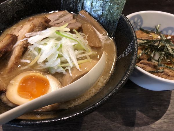 「特製らーめんチャーシュー丼セット」@ななほしの写真