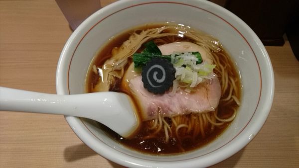 「醤油らぁめん_800円」@らぁ麺 くろ渦の写真