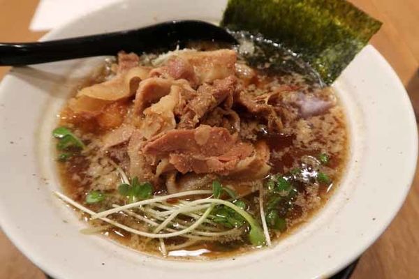 「肉らーめん　840円」@麺処直久 新橋店の写真