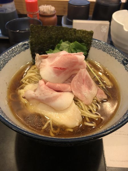 「煮干しそば」@中華そば 四つ葉の写真