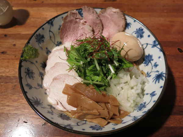 「地鶏まぜ麺フル装備：1000円」@まぜ麺 佑ちゃんの写真
