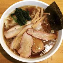 焼豚ワンタン麺