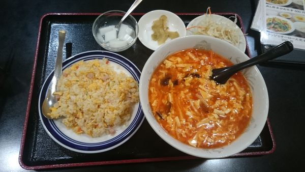 「サンラー湯麺セット（700円）」@麻婆香の写真