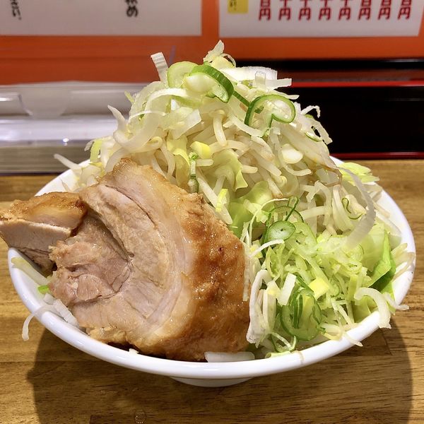 「ミニらーめん豚一切れ870円‬ ‪callヤサイマシマシネギマシ」@ちばから 経堂店の写真