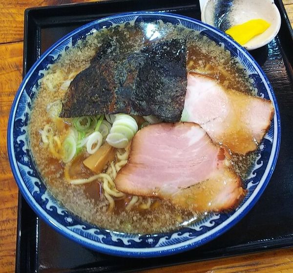 「中華そば普通800円細麺仕様」@そば処 春馬の写真