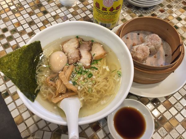 「さっぱり塩麺＋焼売」@野田焼売店の写真
