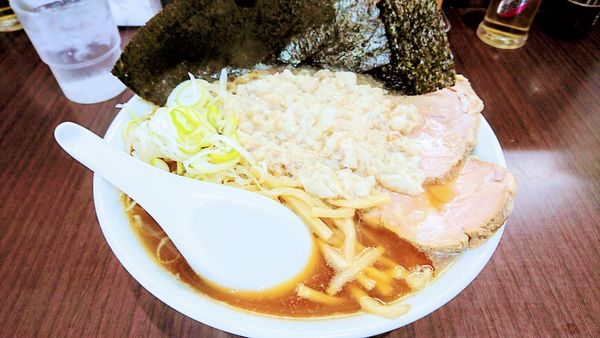 「ラーメン(大・こい口・脂少なめ・身入りＷ)+海苔」@手打ち中華そば 酒田の写真