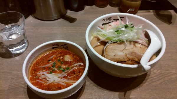 「特製辛つけ麺300g熱盛り」@つけ麺 一頂の写真