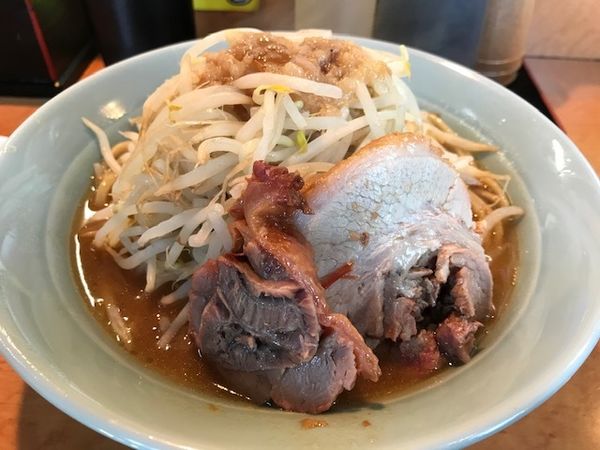 「小ラーメン麺200ｇ￥８００」@立川マシマシ ロイヤルスープの写真