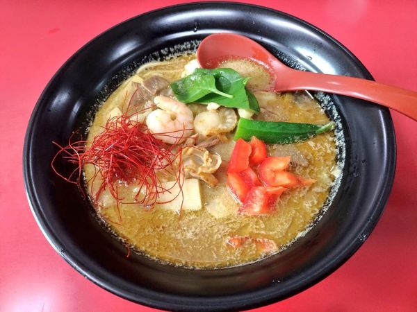 「期間限定 シーフードグリーンカレーヌードル」@和風らーめん はるやの写真