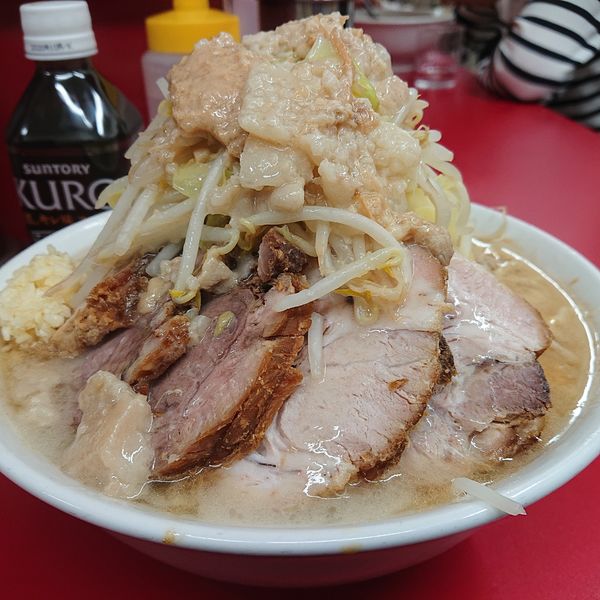 「小豚850円ヤサイニンニクアブラ」@ラーメン二郎 神田神保町店の写真