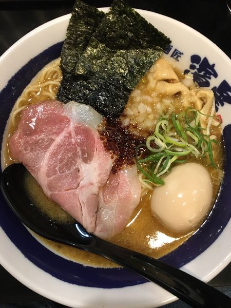 「濃厚焦がしニンニク煮干しそば」@麺匠 濱星 溝の口店の写真